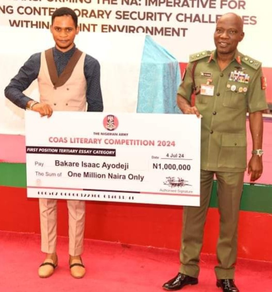 HOW THE NIGERIAN ARMY IS EMPOWERING NIGERIAN STUDENTS… AS GEN LAGBAJA REWARDS WINNERS OF MAIDEN COAS LITERARY COMPETITION