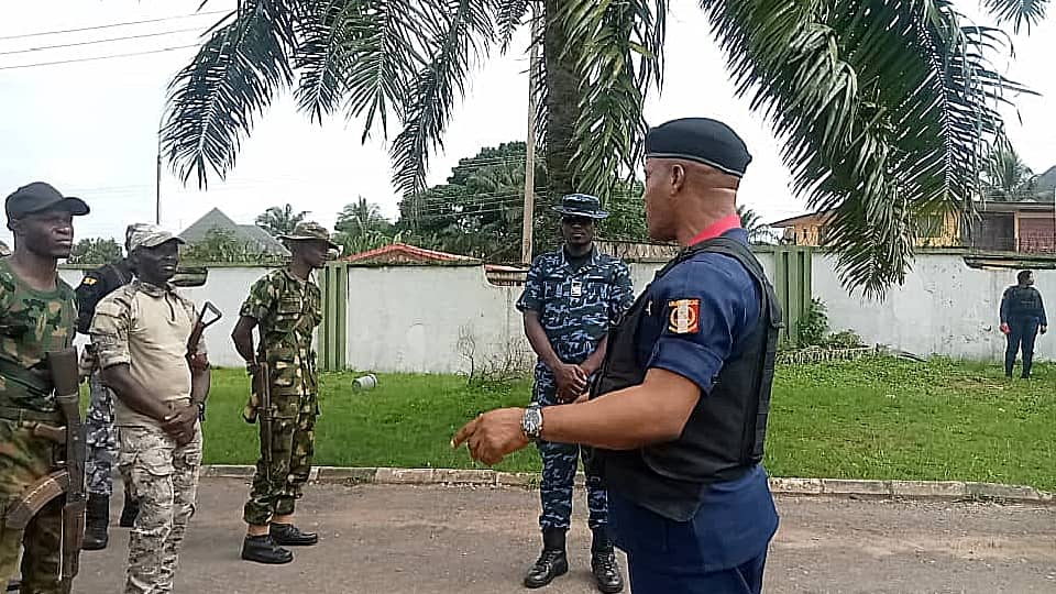 NSCDC ANAMBRA STATE COMMANDANT PAYS MORALE-BOOSTING VISIT TO FORWARD OPERATING BASE (FOB) AGUATA