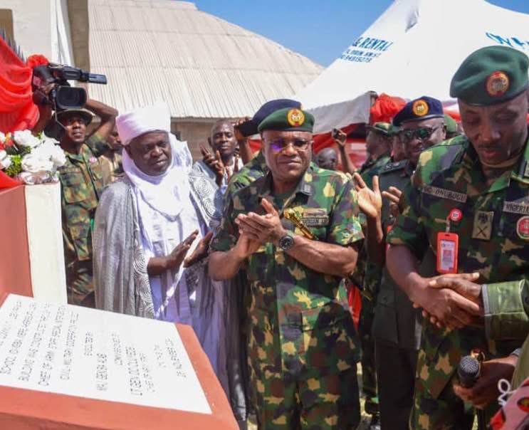 ACTING CHIEF OF ARMY STAFF COMMISSIONS NIGERIAN ARMY CIVIL MILITARY COOPERATION SPECIAL INTERVENTION PROJECT IN ITESIWAJU COMMUNITY ILORIN