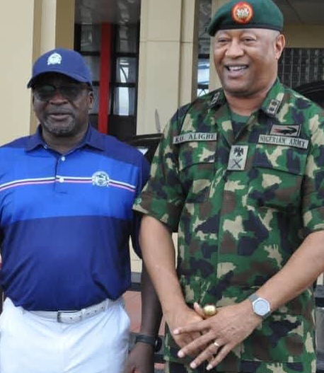 GOLFERS ASSOCIATION VISITS COMMANDER TRADOC, APPRECIATES HIM FOR HOSPITALITY