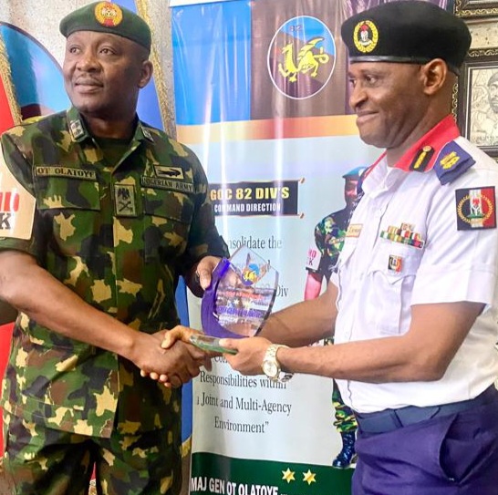 Forging Stronger Bonds: NSCDC Enugu Commandant Leads Strategic Visit to GOC 82 Division