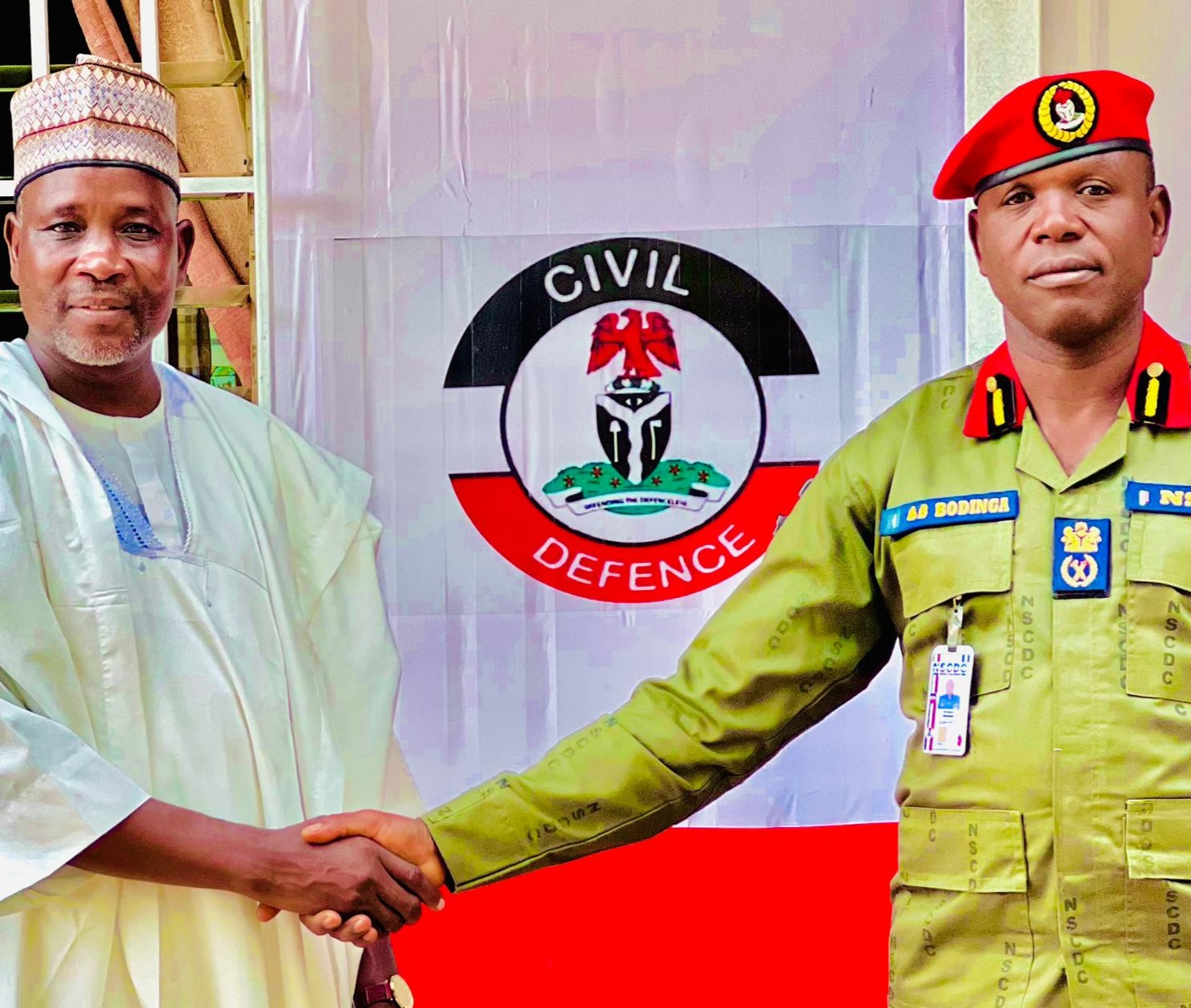 CHAIRMAN OF DUTSE LOCAL GOVERNMENT PAYS ADMINISTRATIVE WORKING VISIT TO NSCDC JIGAWA STATE COMMANDANT