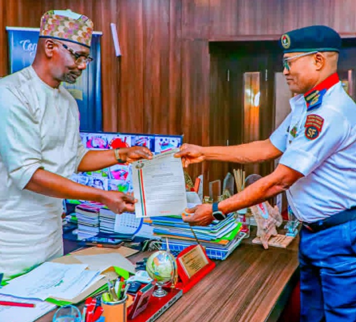 NSCDC Nasarawa Commandant Brah Samson Umoru Presents Deployment Letter to Governor Sule