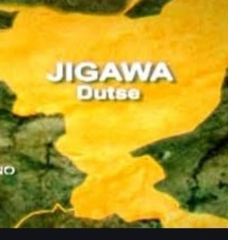 ‘YAN SANDA SUN KAMA MUTANE UKU DA AKE ZARGI DA SAYAR DA MIYAGUN KWAYOYI A JIHAR JIGAWA
