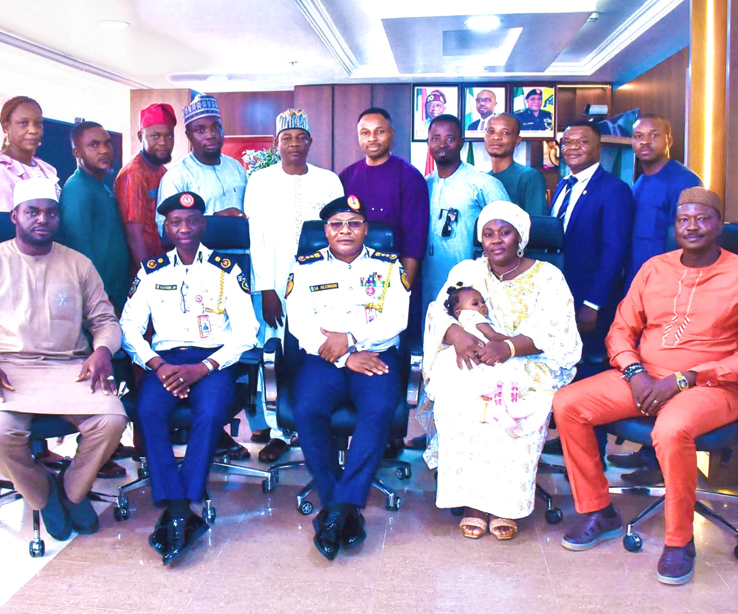 CG, HUKUMAR KULA DA GOBARA TA ƘASA, OLUMODE SAMUEL ADEYEMI, YA SAKAR DA TSOFFIN ABOKAN KARATU