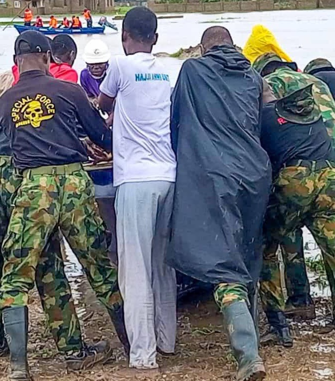 NEMA Honours Nigerian Air Force For Exceptional Humanitarian Service And Community Support