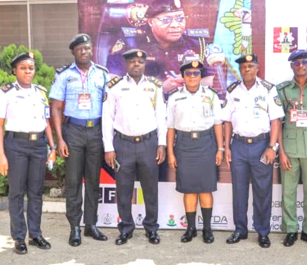 HUKUMAR KASHE GOBARA TA ƘASA TA HADA KAI DA HUKUMOMIN TSARO DON ƘARFATA TSARIN TSARO A FANIN BAYANAI NA INTANET