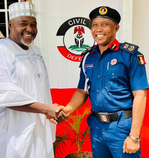 SABON Kwamandan NSCDC NA JIHAR JIGAWA, CC MUHAMMAD KABIRU INGAWA, YA KARƁI KAMISHINAN ƘUNGİYAR KORAFE-KORAFA A ZIYARAR LADABI