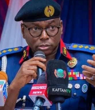 ZAƁEN ANAMBRA 2025: NSCDC TA TABBATAR WA ‘YAN ZAƁE DA TSARO, TA KARA JADDADA ANIYARTA NA KARE MUHIMMAN KAYAN GININ ƘASA