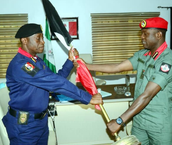 Kwamandan Mohammed Hassan Agalama Ya Karɓi Ragamar Mulki a Matsayin Kwamandan NSCDC na Jihar Kano na 14