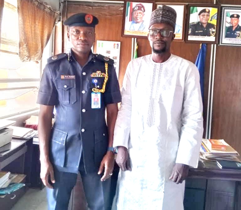 FFS BAUCHI STATE COMMAND CONDOLES WITH FAMILY OF LATE SHEIKH DAHIRU USMAN BAUCHI