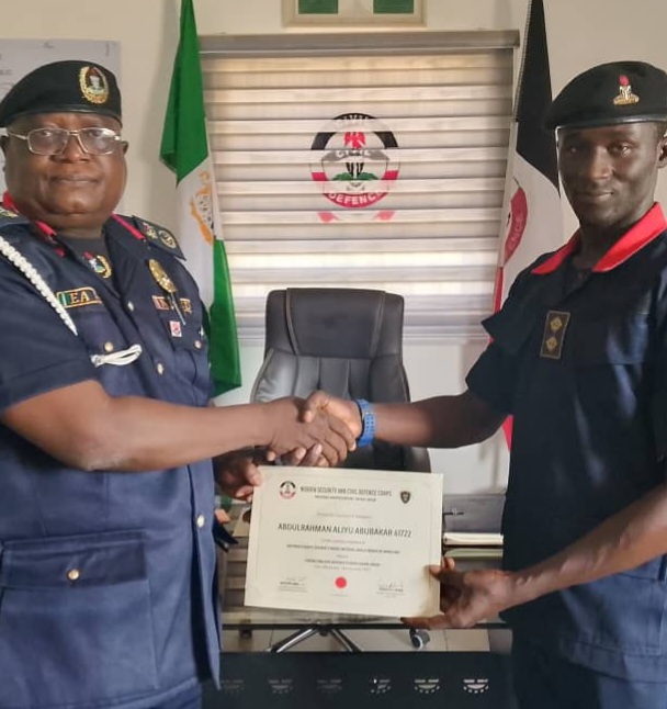 NSCDC Sokoto Ta Karrama Mahassawa na VIP Proficiency Course, Ta Kara Jaddada Kudirin Inganta Tsaro