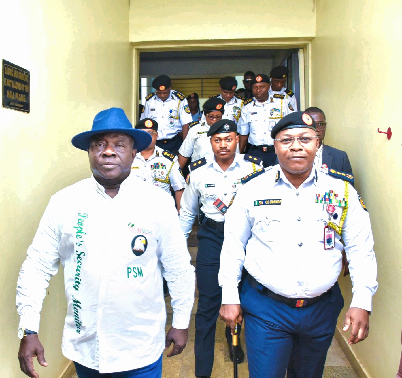 2025 PSM SECURITY SUMMIT: Isiaka Mustapha, COO/EIC, People’s Security Monitor, welcoming the award winning CGF Samuel Adeyemi Olumode to 2025 annual People’s Security Monitor Security Summit