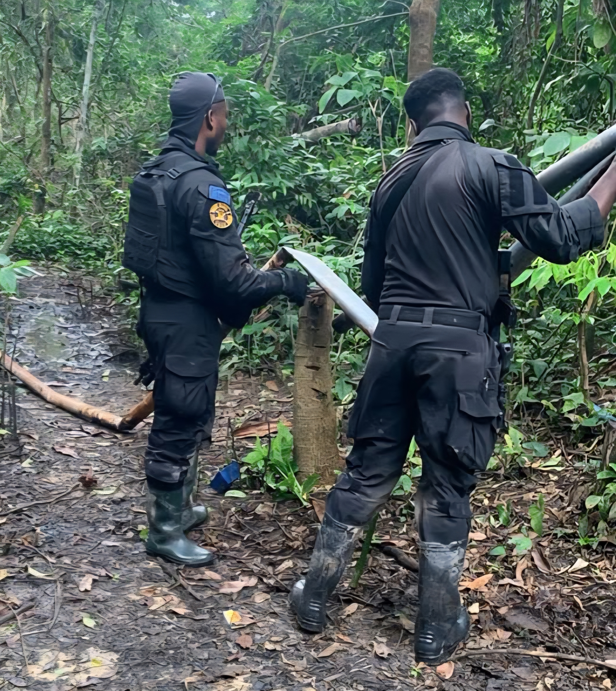 Nigerian Navy, Army Intercept 8,500 Litres of Suspected Illegal Petroleum Products in Imo, Arrest Three