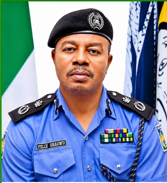 Ondo Mob Attacks Police Station Over Farmer’s Killing, Two Officers Shot, 14 Arrested